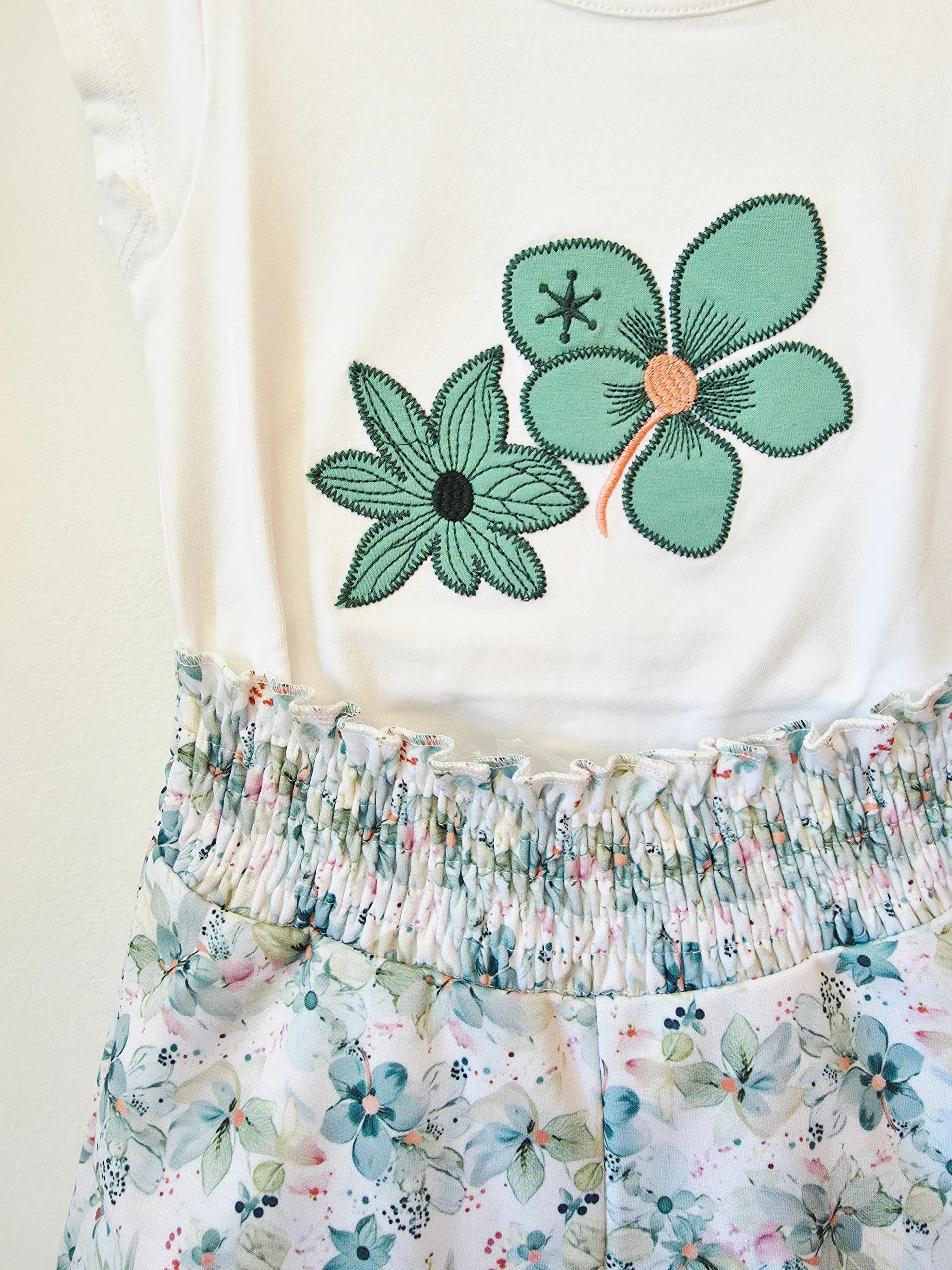 Conjunto Aura Floral - Imagen 3