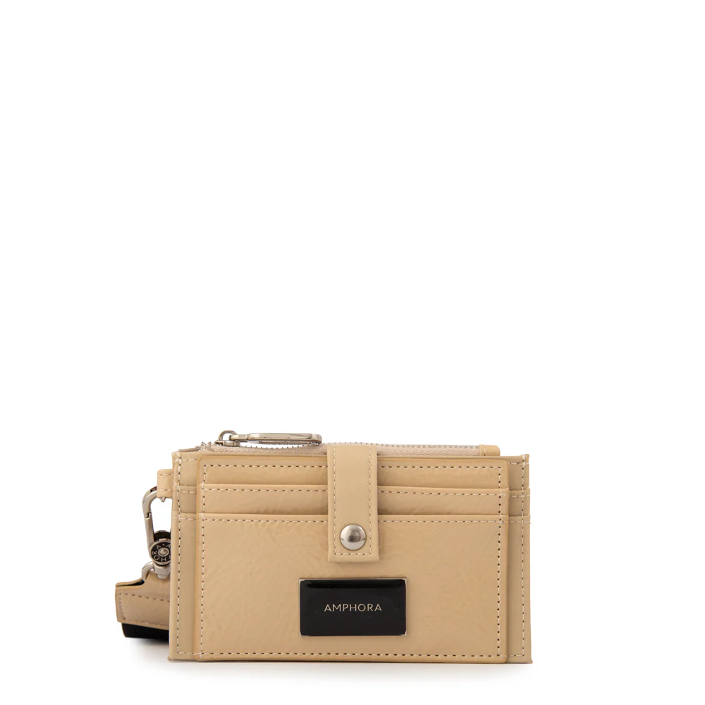 Tarjetero con bolsillo frontal pequeña carina beige