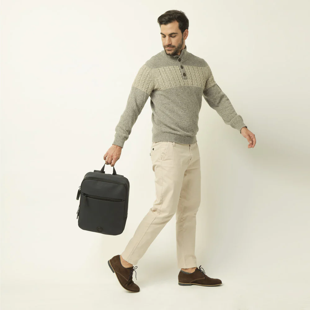 Mochila Porta Notebook Grande Fabian Azul Oscuro - Imagen 5